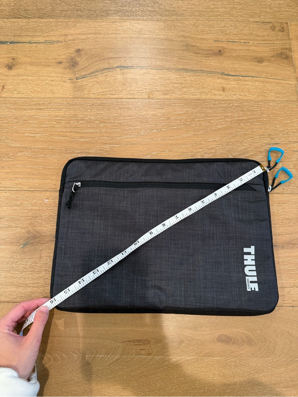 Thule Dark Gray Laptop Sleeve with Blue Accents - Picture 4 of 4